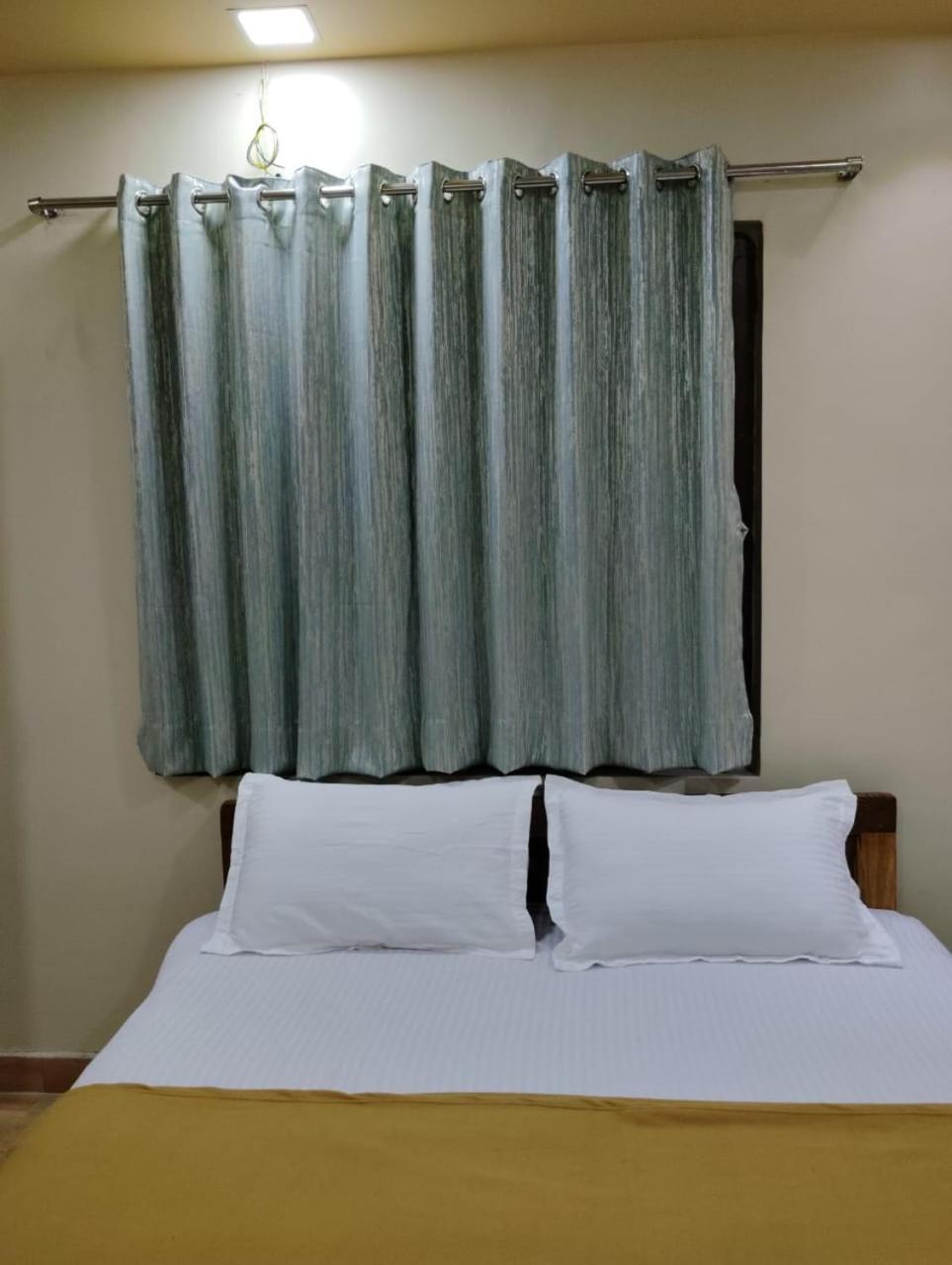Mohor Retreat 호텔 알리바그 객실 사진